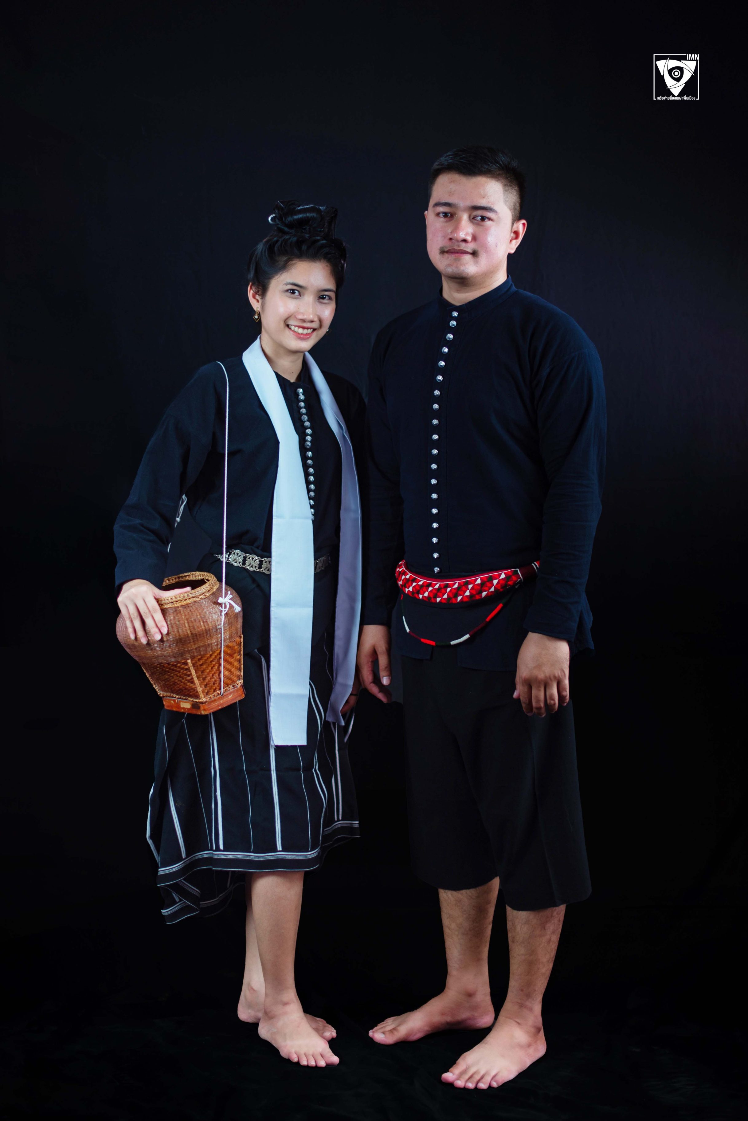 อัตลักษณ์การแต่งกาย ชาย-หญิง ของชนเผ่าไทดำ ภาพ: IMN เครือข่ายสื่อชนเผ่าพื้นเมือง