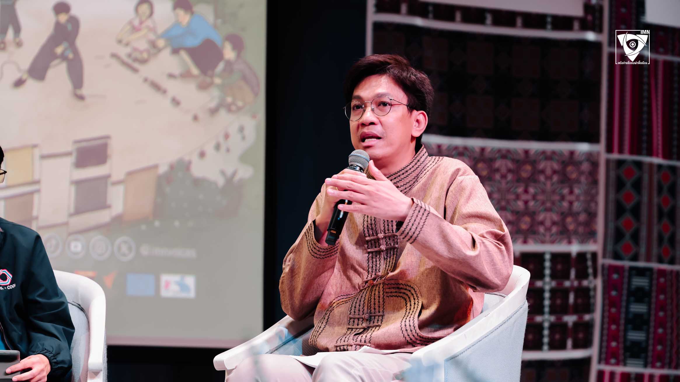 อภินันท์ ธรรมเสนา​ ผจก.ฝ่ายสื่อสารสังคมและขับเคลื่อนนโยบายฯ ศูนย์มานุษยวิทยาสิรินธร (องค์การมหาชน)
