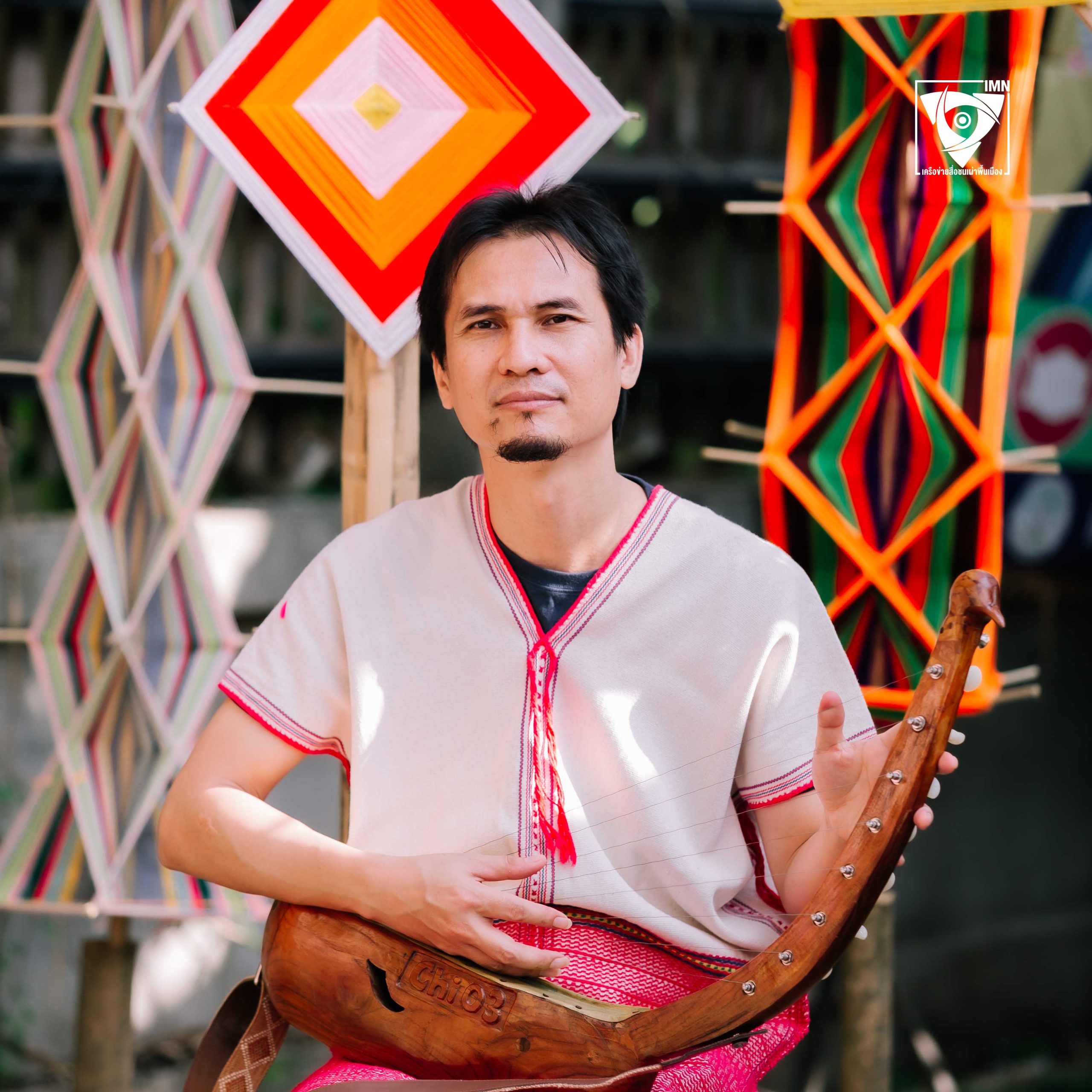ผศ.ดร.สุวิชาน พัฒนาไพรวัลย์ หรืออาจารย์ชิ จากสำนักวิชาศิลปะศาสตร์ มหาวิทยาลัยแม่ฟ้าหลวง ภาพ : IMN เครือข่ายสื่อชนเผ่าพื้นเมือง