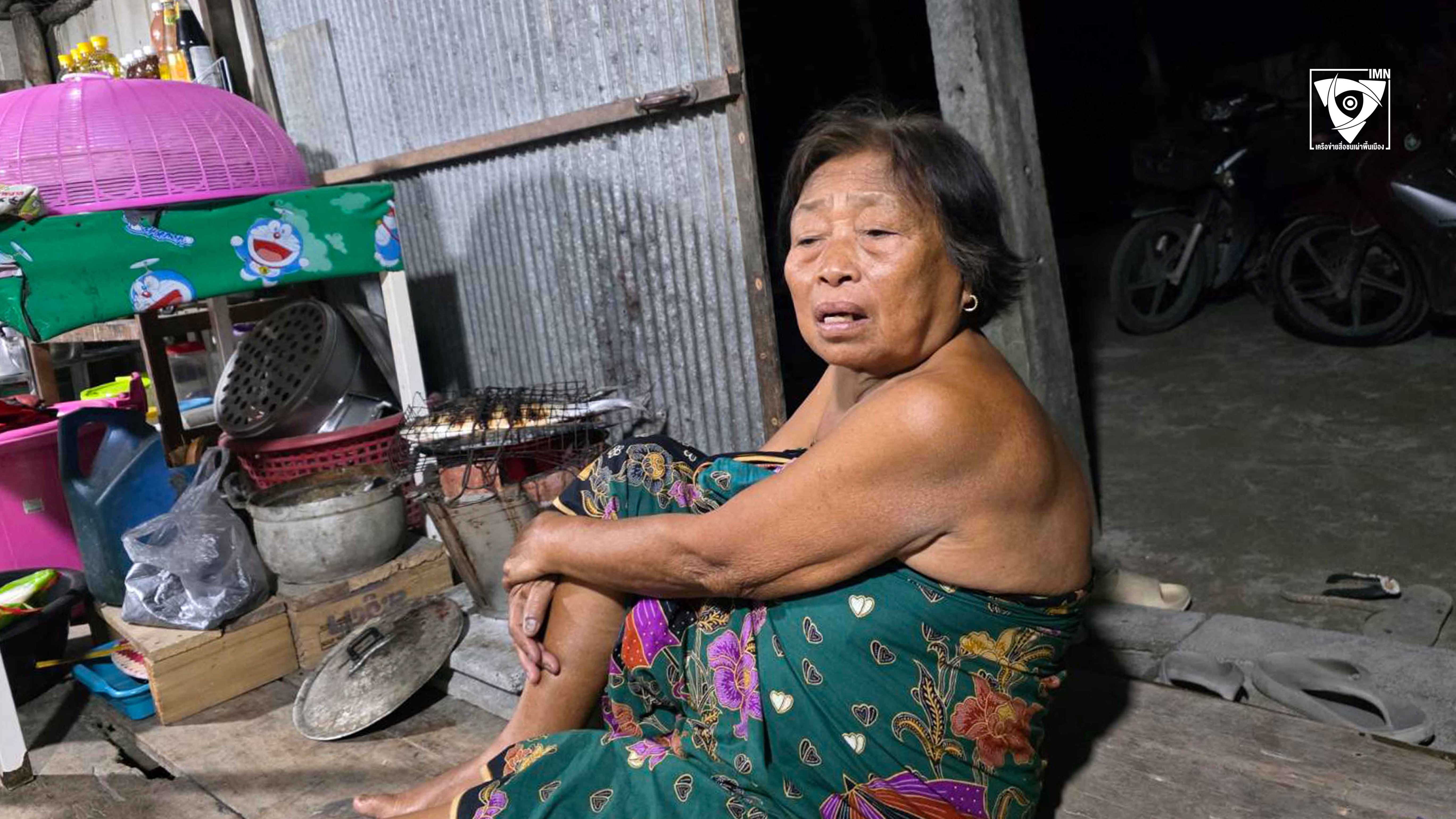 ยายพรศรี หาญทะเล วัย 74 ปี แห่งเกาะหลีเป๊ะ ภาพ: นภัสนันท์ ยาดำ